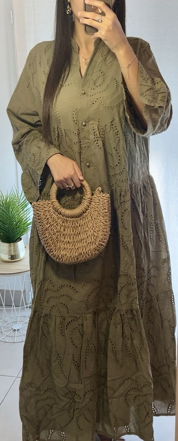 Robe brodée