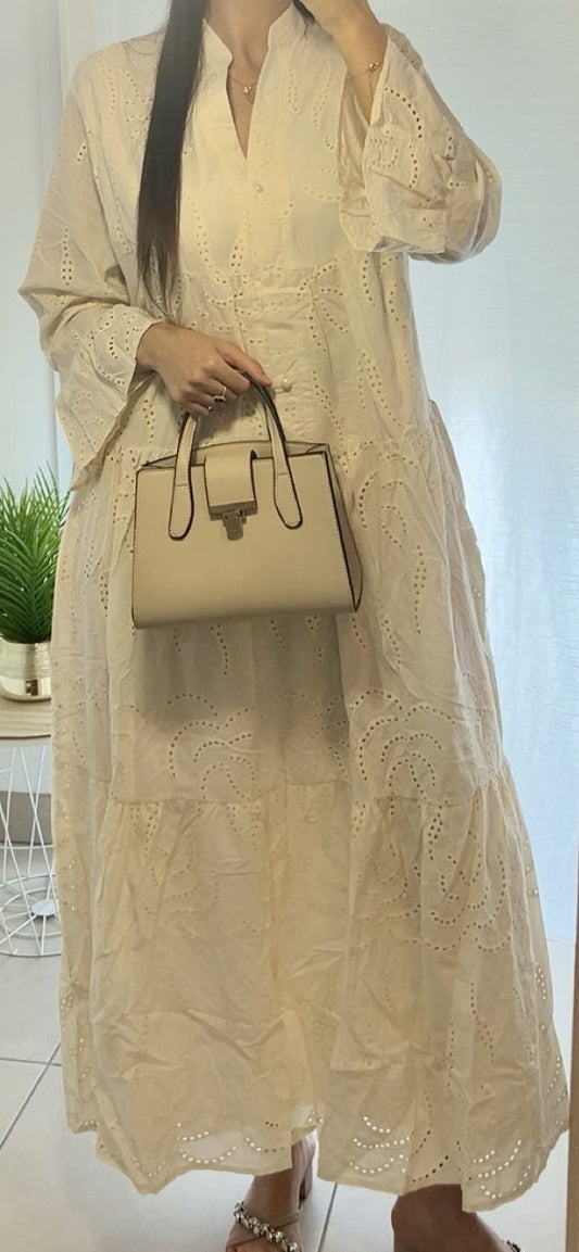 Robe brodée